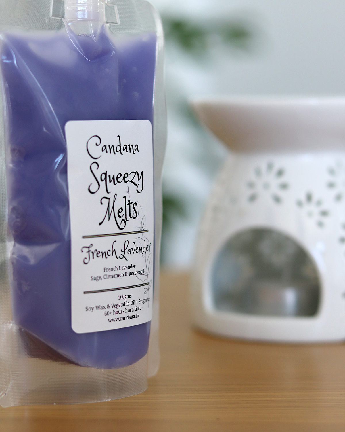 candana-nz-squeezy-wax-melts-french-lavender-2