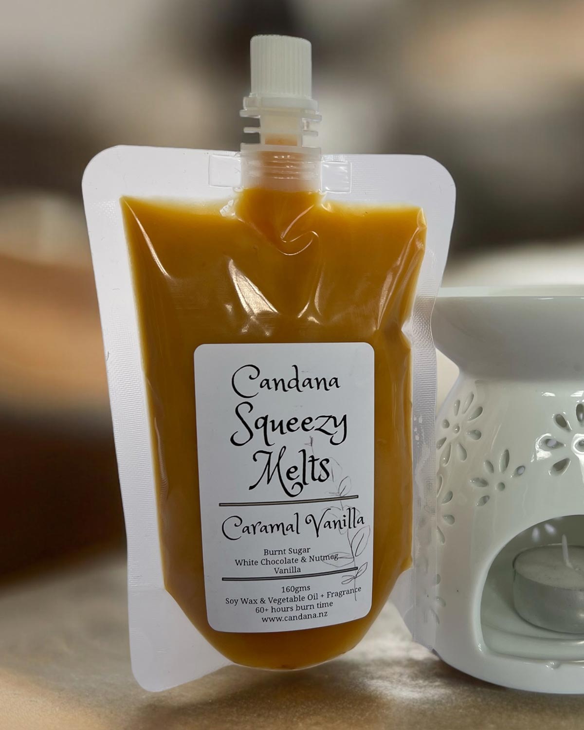 candana-wax-melt-nz-squeezy-caramel-vanilla-2
